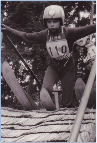 Soust�edn� na startu na v�i v l�zn�ch pod Zvi�inou. ��astn�ci krajsk�ho p�eboru �actva 27. 10. 1984