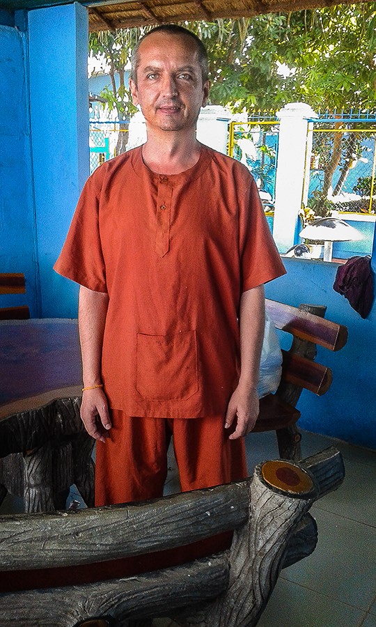 Prvn� foto �echa v�zn�n�ho v Kambod�i za sex s nezletilou d�vkou